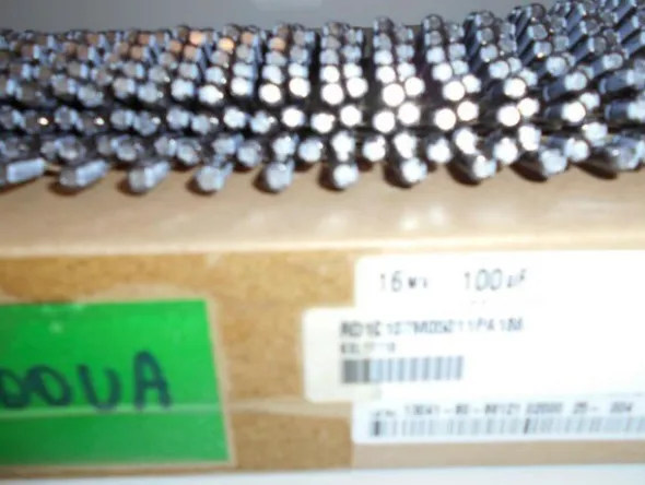 31#7585 Materiale e componentistica elettronica