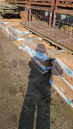 4#9165 Materiale edile vario