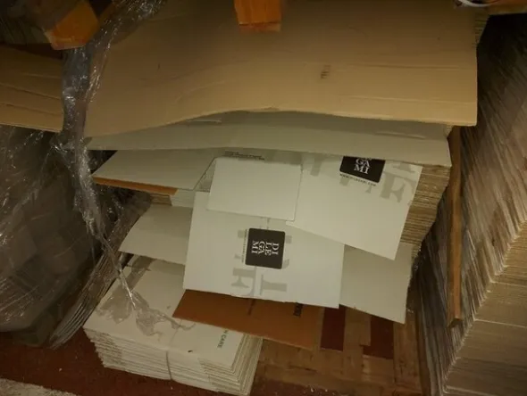 8#5548 Materiale per il confezionamento