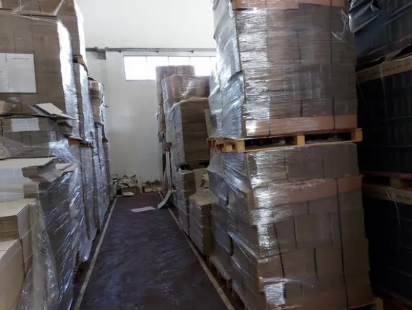 8#5548 Materiale per il confezionamento