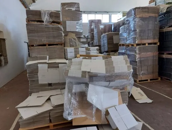 8#5548 Materiale per il confezionamento
