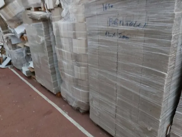 8#5548 Materiale per il confezionamento