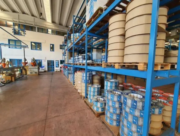 29#7040 Materiale vario per produzione finestre