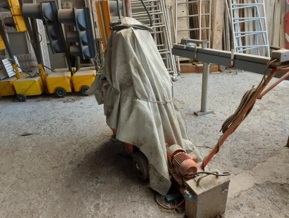1#7766 Materiali da costruzione e attrezzature da cantiere