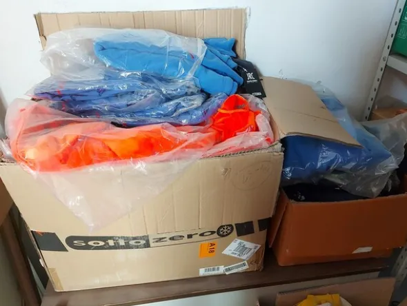 2#7900 Materiali e indumenti da lavoro