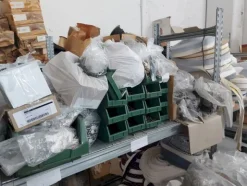 82#8109 Materie prime per il cucito e prodotti finiti