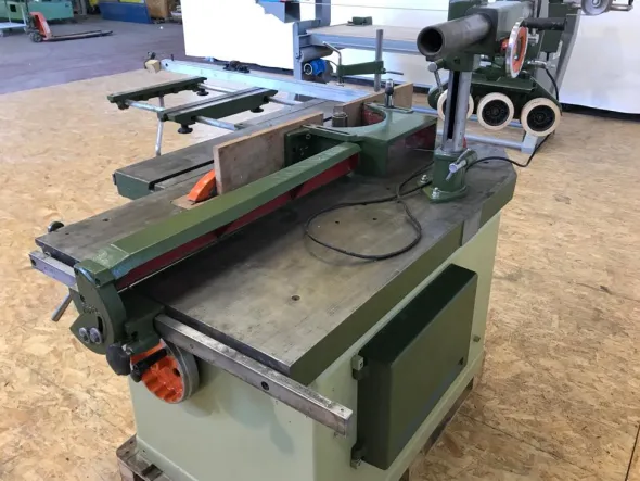 MC1023-1371Tenosquadratrice professionale