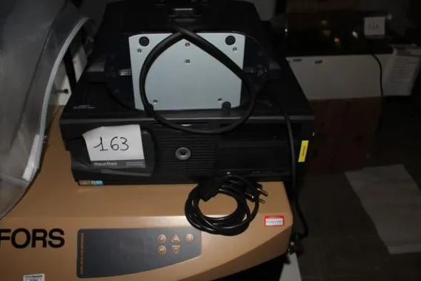 95#2288 Microscopio Leica