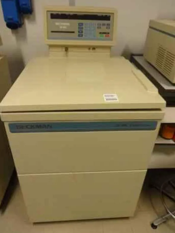Microscopio zeiss em-109+beckman j6-mc+asalair 1200