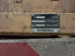 1#9176 Mietitrebbia New Holland TX64 e barre