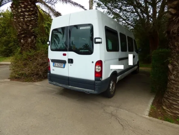 46#6817 Mini autobus Renault