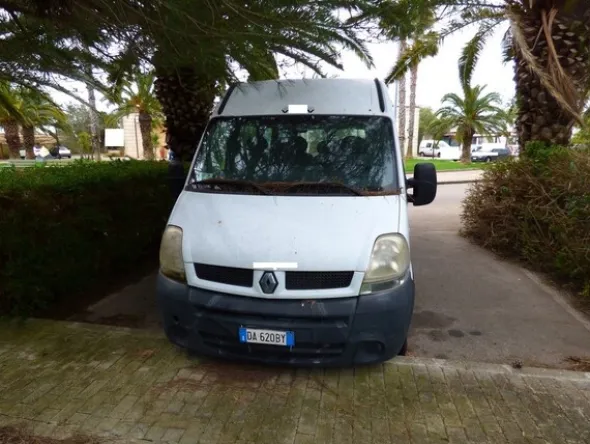 46#6817 Mini autobus Renault