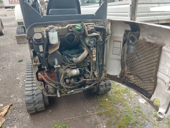 52#7778 Miniescavatore Bobcat 323 J
