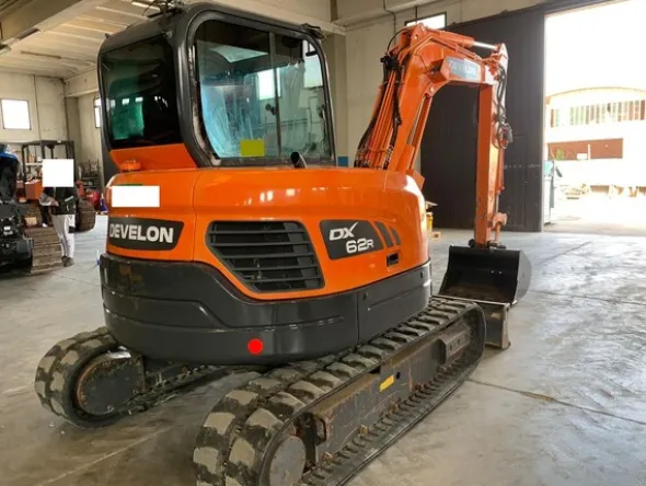 8#8237 Miniescavatore cingolato Doosan