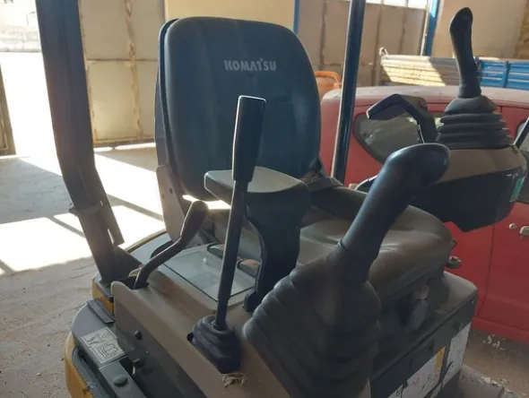 14#7900 Miniescavatore Komatsu PC16RHS