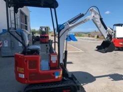 6#7949 Miniescavatore Tos R319