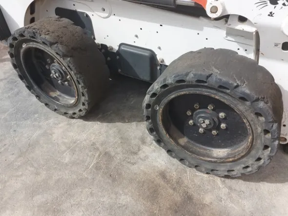 21#7900 Minipala Bobcat S630