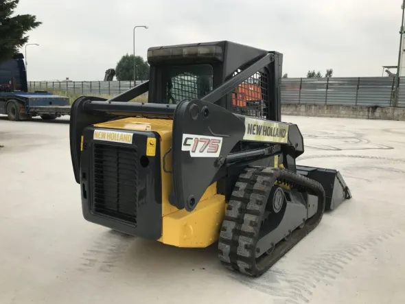Minipala Cingolata New Holland C175