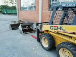 1#3579 Mini pala Gehl 3635sx