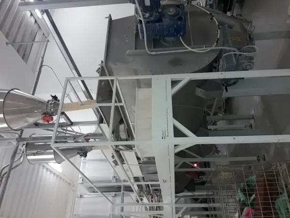 MISCELATORE BECCARIA ORIZZONTALE AD ASPO 2000 LT INOX
