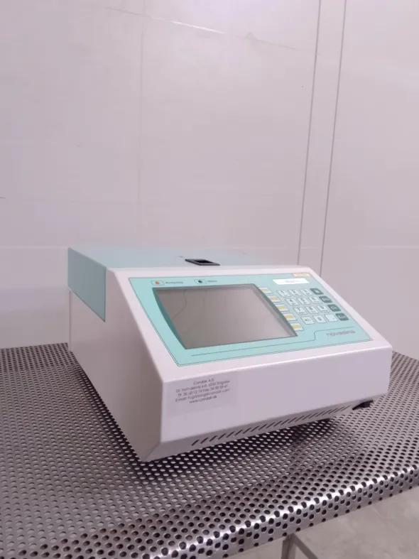 MISURATORE ATTIVITÀ DELL’ACQUA NOVASINA (LAB-MIS-6)