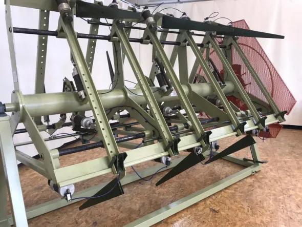 MN1173 - 1649Strettoio rotativo