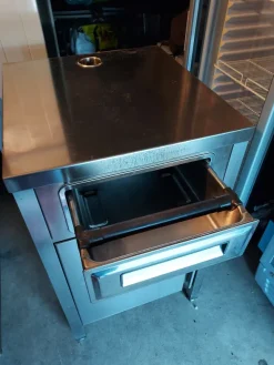 Mobile con cassetto batti caffè in acciaio inox