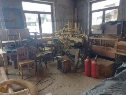 17#8771 Mobili finiti, materia prima e semilavorati, ferramenta e bulloneria