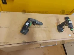 17#8771 Mobili finiti, materia prima e semilavorati, ferramenta e bulloneria