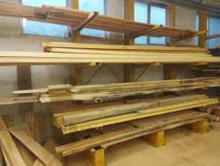 17#8771 Mobili finiti, materia prima e semilavorati, ferramenta e bulloneria
