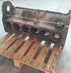 Monoblocco deutz sei cilindri 912
