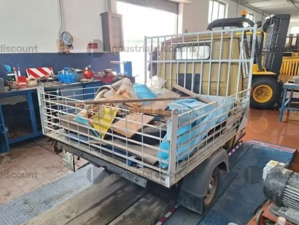 5#8903 Motocarro Piaggio 500