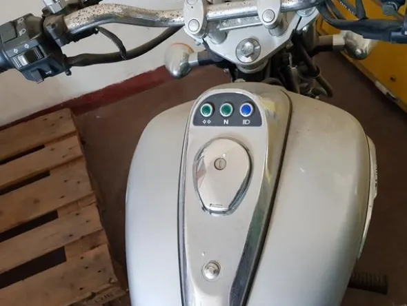2#4266 Motocicletta kawasaki