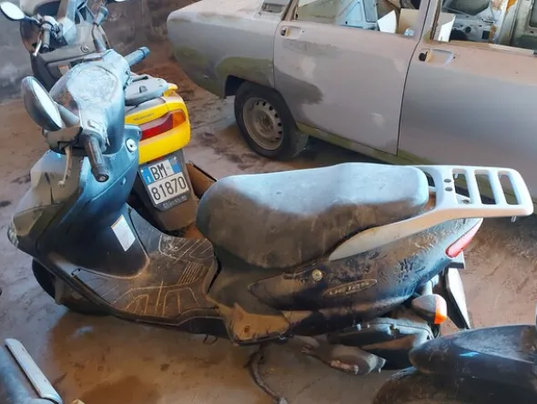 18#77941 Motocicli Suzuki e Yamaha