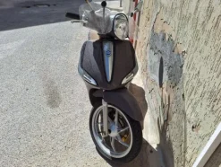 1#8386 Motociclo Piaggio Liberty 125