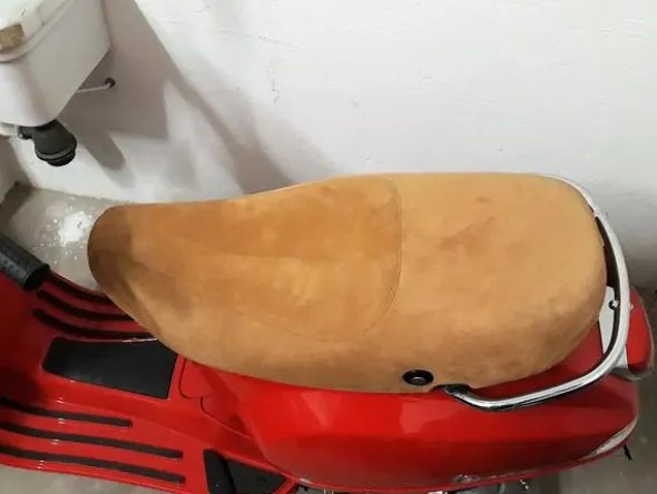 1#4159 Motociclo Vespa Ferrari 125
