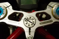 14#9982 Moto Ducati 749 R