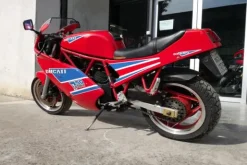 4#3672 Moto Ducati Sport 750