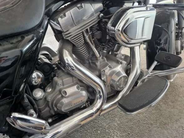 3#7123 Moto Harley-Davidson