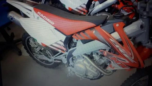 7#5869 Moto Honda HM125