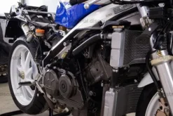 19#9982 Moto Honda VFR 750R RC 30
