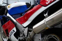 19#9982 Moto Honda VFR 750R RC 30