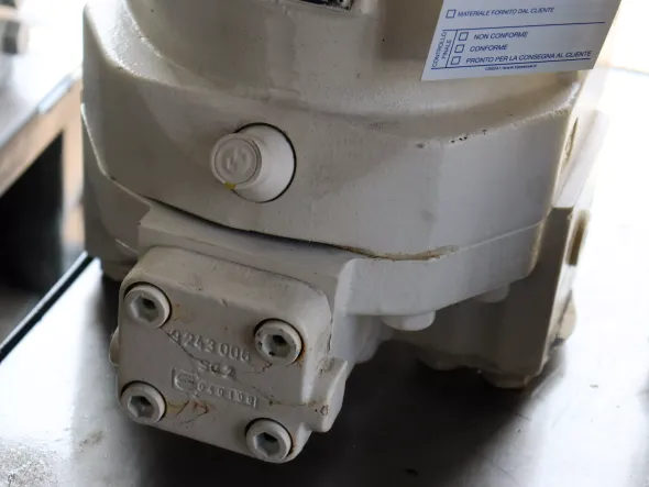 Motore oleodinamico Rexroth A6VM200HA1T/63W-VAB010A
