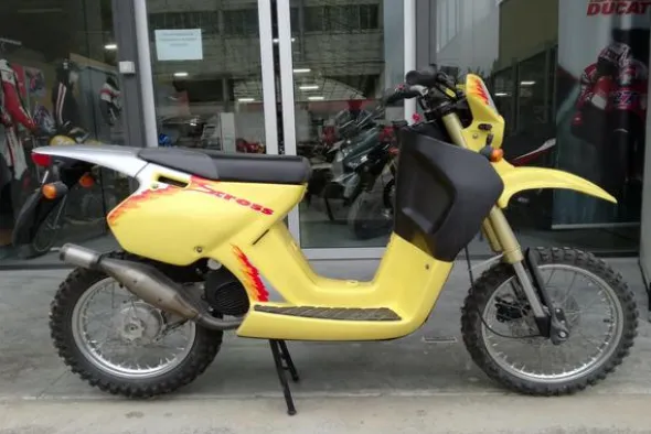 24#4134 Motorino Siam S Cross 50cc