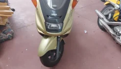 48#5491 Moto scooter Yamaha Majesty
