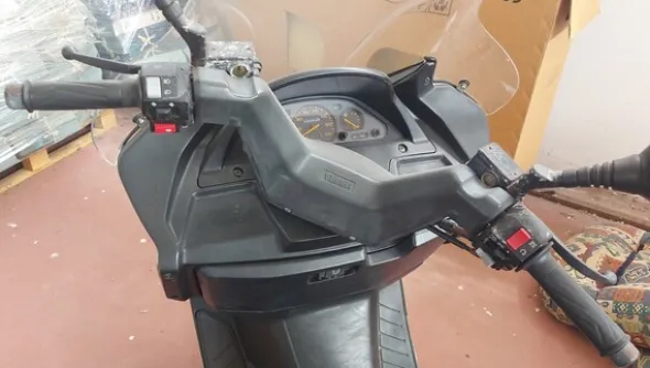 48#5491 Moto scooter Yamaha Majesty