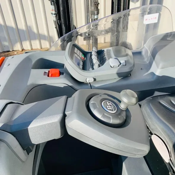 Muletto elettrico TOYOTA RRE140B