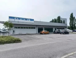 #2537911 Negozi in complesso commerciale