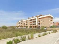 #24332 Negozio al grezzo con corte esclusiva e cantina(sub 3)