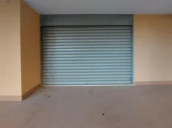 #24333 Negozio al grezzo con corte esclusiva e cantina(sub 4)